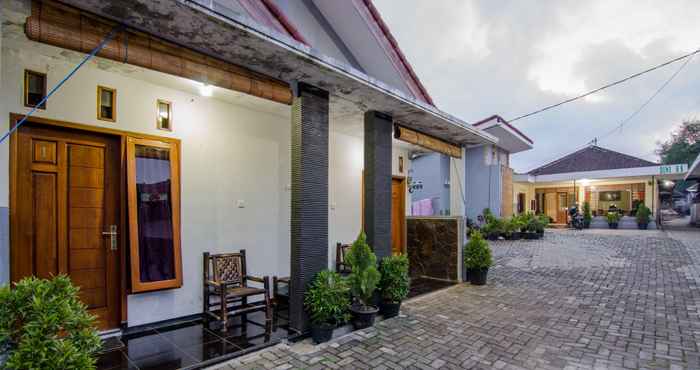 Lobby Standard Room at Dini Homestay