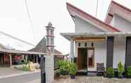 Exterior 6 Standard Room at Dini Homestay