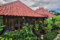 Luar Bangunan Amora Huts's