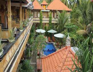 Luar Bangunan 2 Nitya Homestay