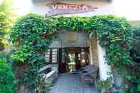 ภายนอกอาคาร La Tropicana by Venezia Homestay