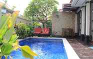 Swimming Pool 5 Ketut Villa