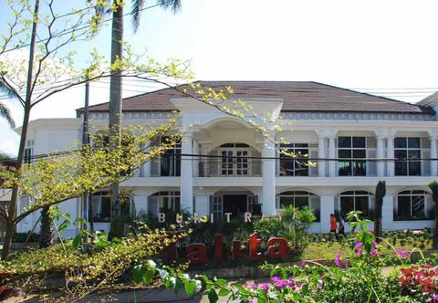 Lobby Talita Bukit Raya Hotel 