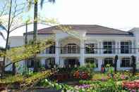 Lobby Talita Bukit Raya Hotel 