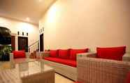 Bar, Cafe and Lounge 3 Hotel Pondok Indah Beach Pangandaran