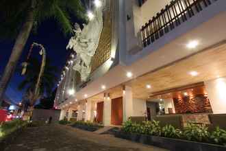 Exterior 4 Grand La Walon Hotel