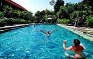 Swimming Pool 5 Bumas Hotel 
