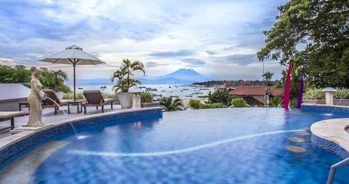 สระว่ายน้ำ Lembongan Island Beach Villas