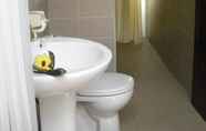 Toilet Kamar 7 Pondok Arsa Santhi Bungalow Lembongan