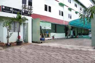 Exterior 4 OYO 145 Wisma Syariah Cmc Near RS ARIA SENTRA MEDIKA