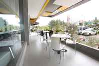 Quầy bar, cafe và phòng lounge Hotel Kaliban Batam