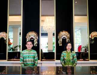 Lobby 2 Grand Mahkota Hotel