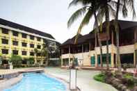 Swimming Pool Dangau Hotel Kubu Raya