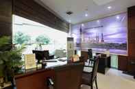 Lobby Grand Sawit Hotel Syariah Samarinda