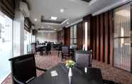 ร้านอาหาร 6 Grand Sawit Hotel Syariah Samarinda