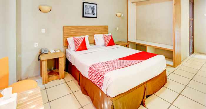 Kamar Tidur OYO 90027 Ulin Guesthouse