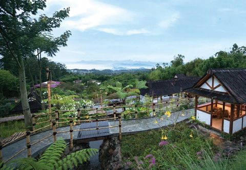 Bar, Cafe and Lounge Dusun Bambu Resort