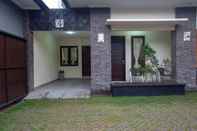 Lobby Pondok Raya 828