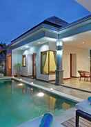 SWIMMING_POOL Villa Senang