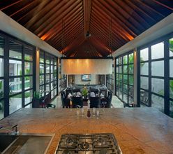 로비 4 Villa Teana