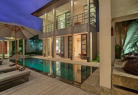 수영장 Villa Teana