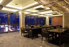 Bar, Cafe and Lounge 4 Gajahmada Avara Boutique Hotel