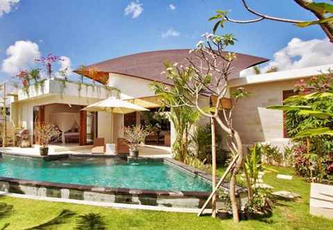 Swimming Pool Villa Sahaja 