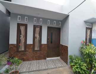 Exterior 2 Full House 3 Bedroom at Cahaya BB Homestay