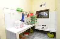 Kamar Tidur Full House 3 Bedroom at Cahaya BB Homestay