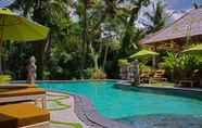 Swimming Pool 2 Mesari Hotel Ubud