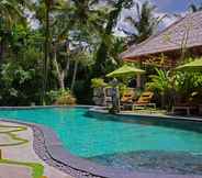 Swimming Pool 2 Mesari Hotel Ubud