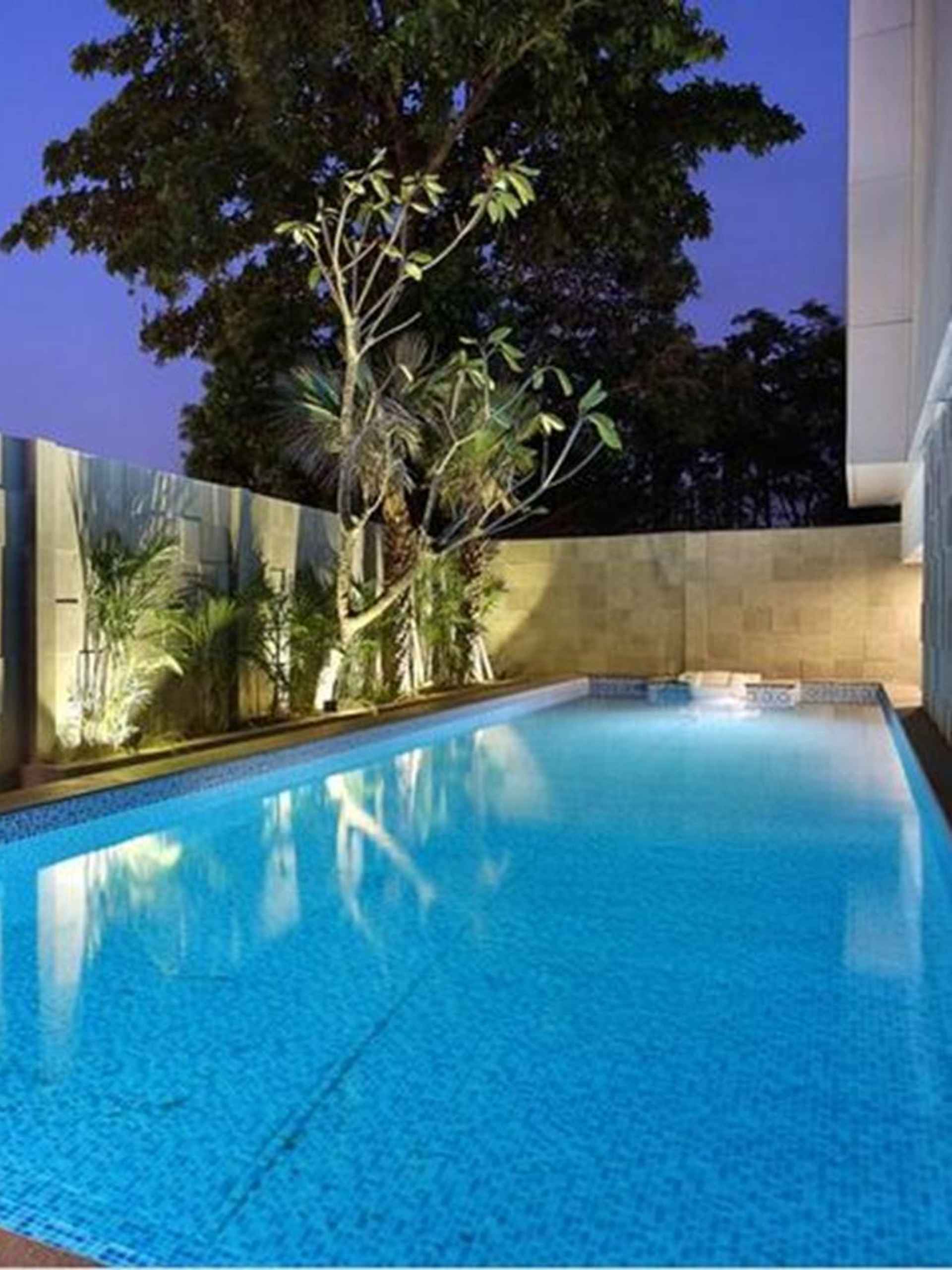 Swimming Pool Swiss-Belinn Simatupang Jakarta