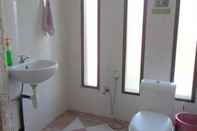 Toilet Kamar Palma Bed & Breakfast