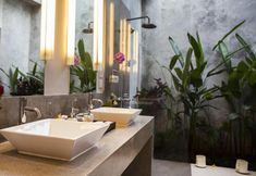 In-room Bathroom 3 Villa Santun