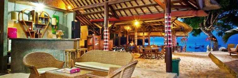 Lobby Lumbung Bali Hut