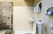 Toilet Kamar 4 Lumbung Bali Hut