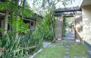 Bangunan 6 Blanjong Homestay by ecommerceloka