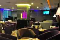 Bar, Kafe, dan Lounge Hotel Emerald Garden