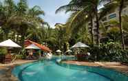 Kolam Renang 7 Marbella Hotel Convention & Spa Anyer