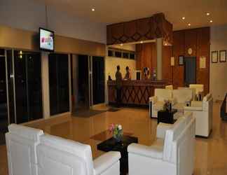 Lobby 2 Hotel Patra Parapat