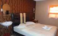 Kamar Tidur 6 Hotel Sedayu 2