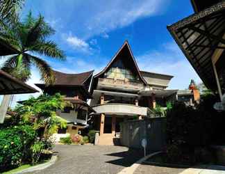 ภายนอกอาคาร 2 Sapadia Hotel & Cottage Parapat