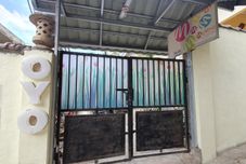 Bên ngoài OYO 1323 Murni Homestay