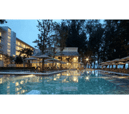 Kolam Renang 5 Lone Pine, Penang, a Tribute Portfolio Resort