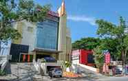 Lainnya 7 RedDoorz Plus near Hotel Benua Kendari