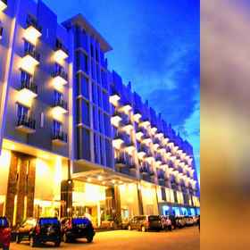 Exterior / Building 1 Orchardz Hotel Ayani Pontianak, Pontianak Hotels