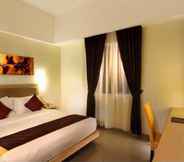 Phòng ngủ 5 Orchardz Hotel Ayani Pontianak