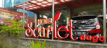 Exterior 2 Scarlet Dago Hotel 
