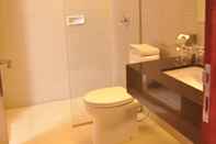 Toilet Kamar Scarlet Kebon Kawung Hotel