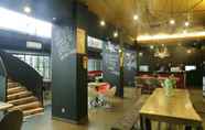 ร้านอาหาร 6 Fits Harapan Kita